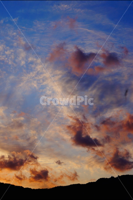 노을,저녁,석양,구름,맑음,붉음,자연,풍경,nature,landscape,실루엣,그림자,silhouette,shadow,outdoors,옥외,sky,하늘,cloud,weather,날씨,cumulus,적운