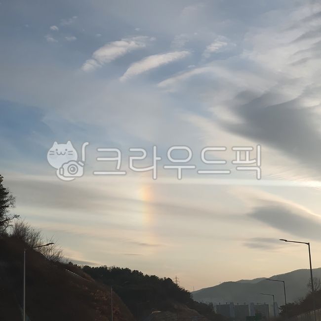 sky,cloud,rainbow,mountain,nature,Street lamp