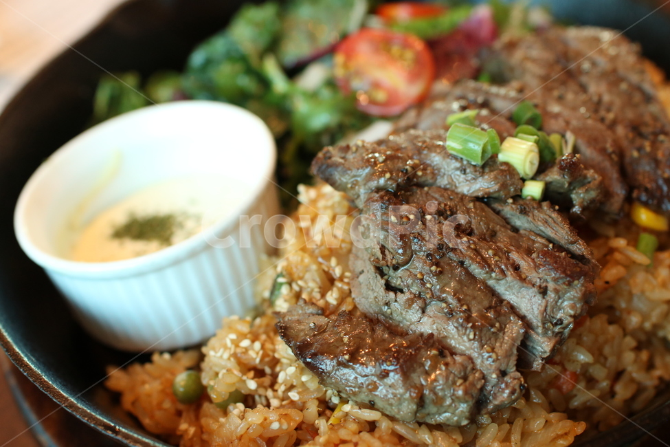 스테이크,레스토랑메뉴,음식,볶음밥,비프라이스,비프버터라이스,food,beef,beefrice