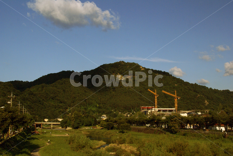 전주천,노을,구름,파랑,하늘,파워크레인,산,나무,녹색,건설업,건축업,construction industry
