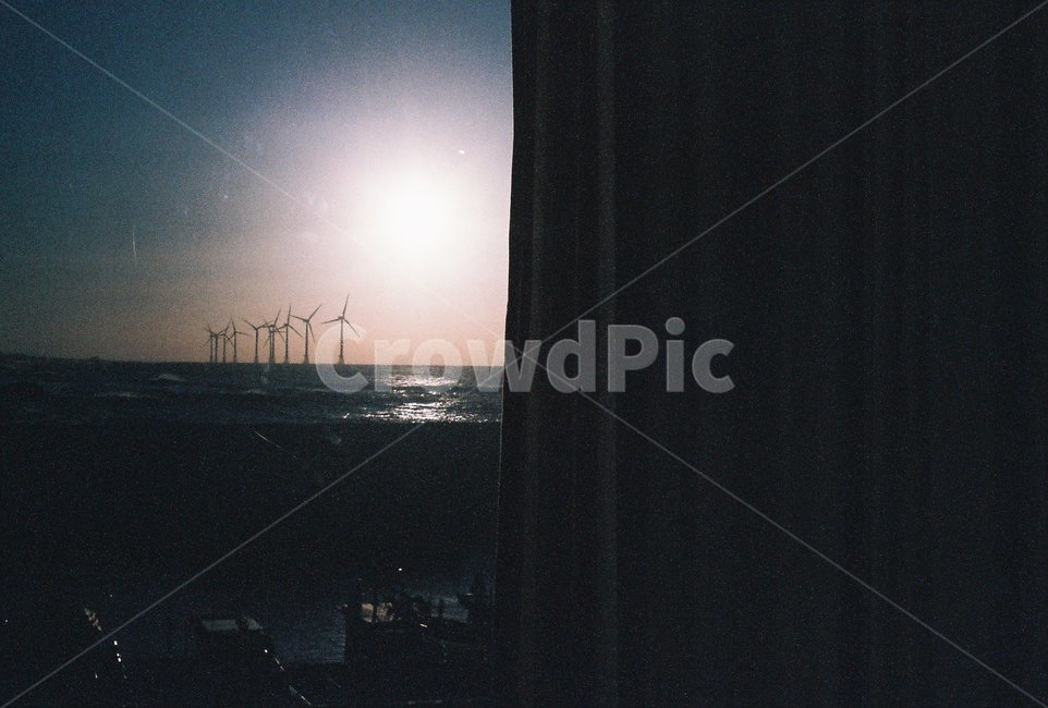 windturbine,풍력터빈,수평선,바다,풍경,필름사진,감성사진