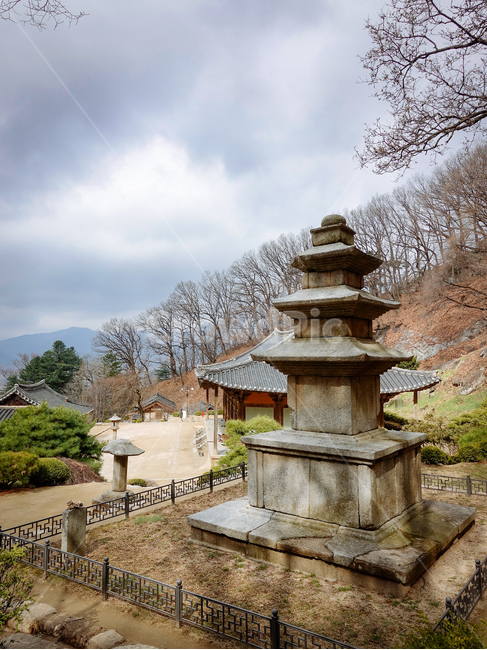 부석사,고찰,사찰경내,삼층석탑,부석사삼층석탑,보물