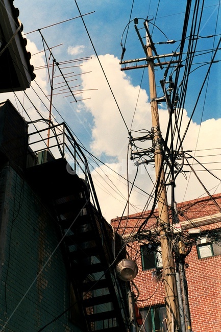 하늘,도시,동네,삶,일상,집,주거지,구름,house,감성,감성사진,town,sky,일탈,여유,감성,sensible,feeling,건축물,건물외관,exterior,building,structure,architecture,construction