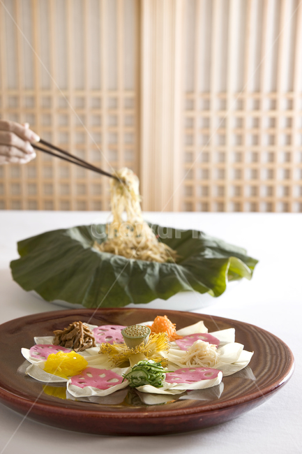 한식,건강,미식,장식,녹색,야채,튀김,잡채,잎,음식,식재료,요리,food,cook,meal,dishes,food reserves