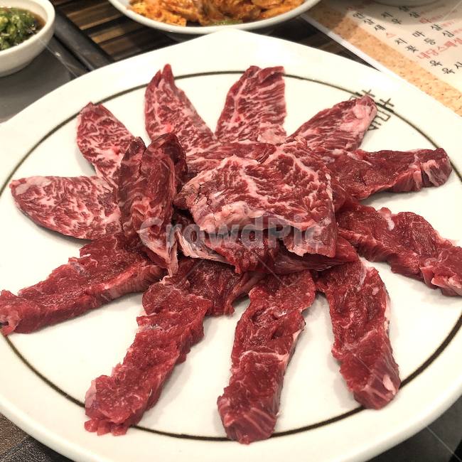 food,음식,meal,식사,dish,요리,한우,소고기,제비추리,꽃등심,치맛살,고기