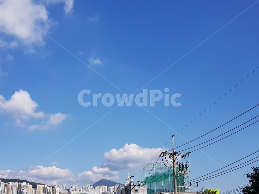구름,하늘,맑음,파란색,뭉게구름,cloud,sky,blue,전깃줄,풍경