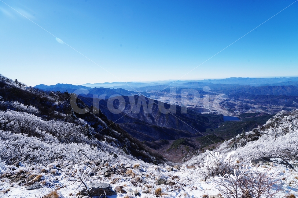 겨울,눈꽃,추운,겨울산,하얀세상,덕유산,향적봉,겨울,계절,winter,season,자연,풍경,nature,landscape,한국자연풍경,한국자연경관,korea nature landscape,mountain,산,outdoors,옥외,mountain range,산맥