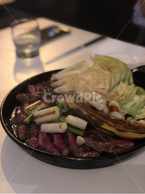 음식,소고기,살치살,가니쉬,분위기,야채,고기,소고기구이,food,식재료,소,구이,cook