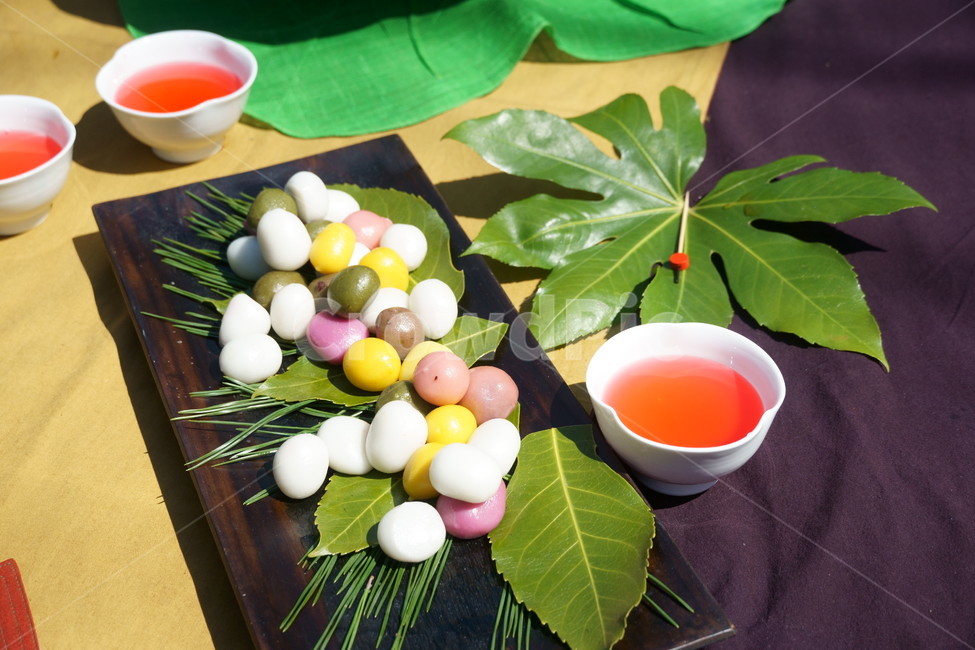 송편,꿀떡,떡,오미자차,다도회,차회,한국전통,한국문화,korean traditional,korean culture,음식,식재료,요리,food,cook,meal,dishes,food reserves,디저트,간식,후식,dessert,snack
