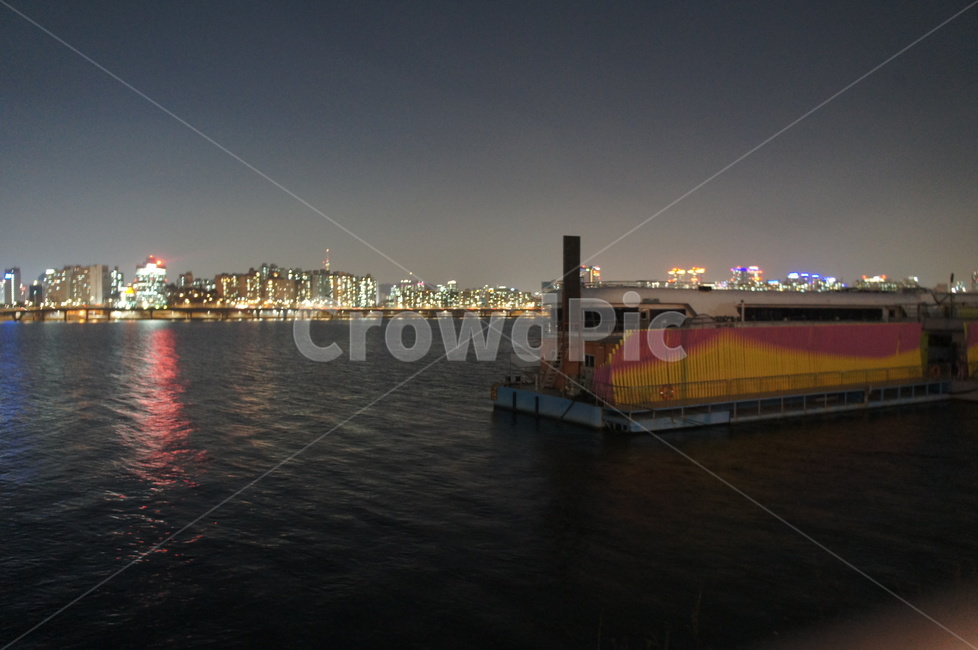야경,감성,배,건물,빌딩,보트,boat,강,야경,밤,풍경,nightscape,night,landscape,transportation,교통,watercraft,선박,vehicle,차량,ferry,나룻배
