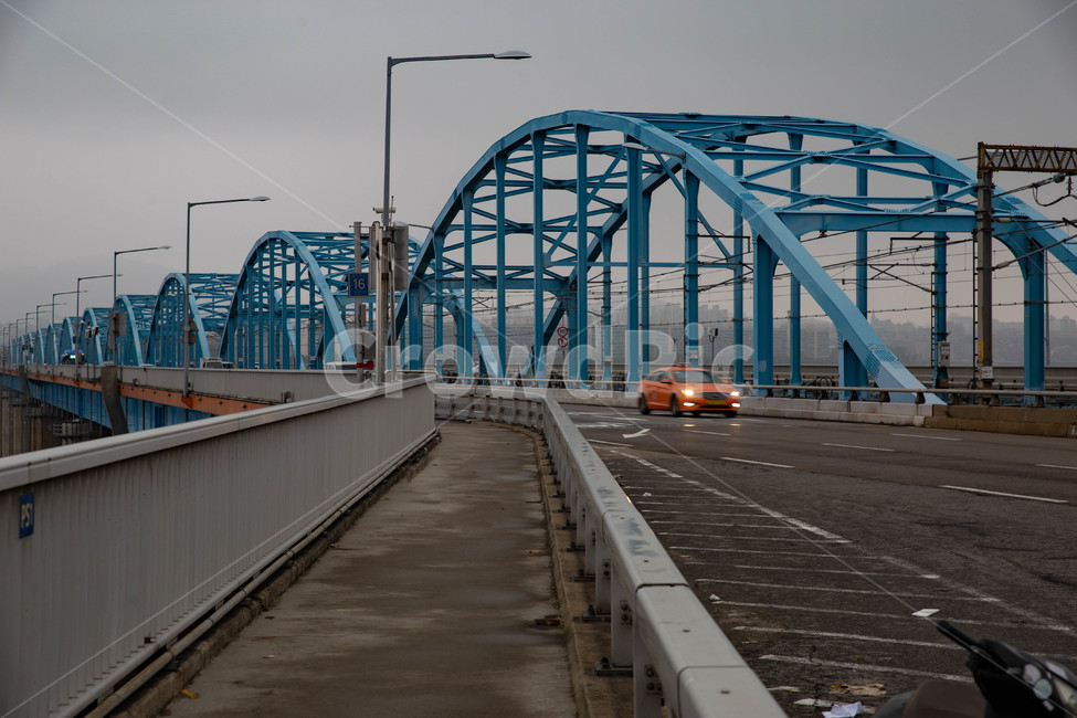 다리,교각,아치형,road,도로,freeway,고속도로,building,건물,교통,교통수단,traffic,transportation