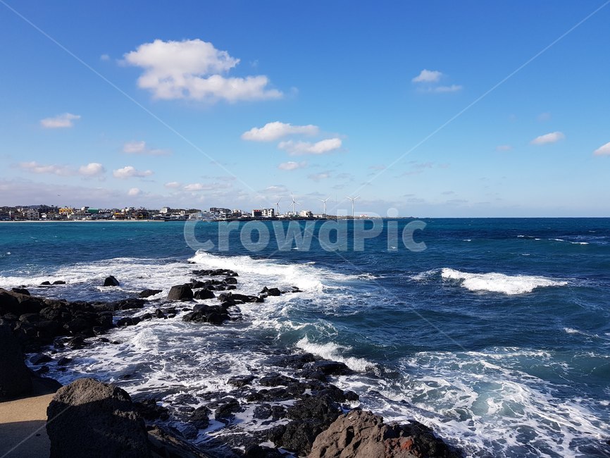 제주도,구좌,해안도로,풍경,감성사진,바다,하늘,풍력발전기,파도,푸른바다,구름,제주도,jeju,jeju island,promontory,곶,outdoors,옥외,water,물,ocean,대양,sea,nature,자연