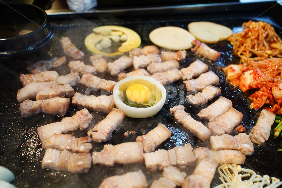 음식,요리,삼겹살,고기,구이,식재료,한국음식,food,cook,식품,meal,식사,음식,식재료,요리,food,cook,meal,dishes,food reserves,육류,고기,meat