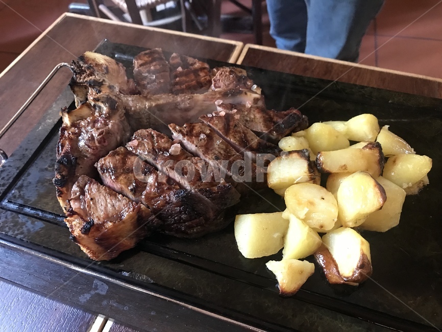 티본스테이크,티본,스테이크,tbonesteak,이탈리아음식,피렌체음식,감자,피렌체,파타테알포르노