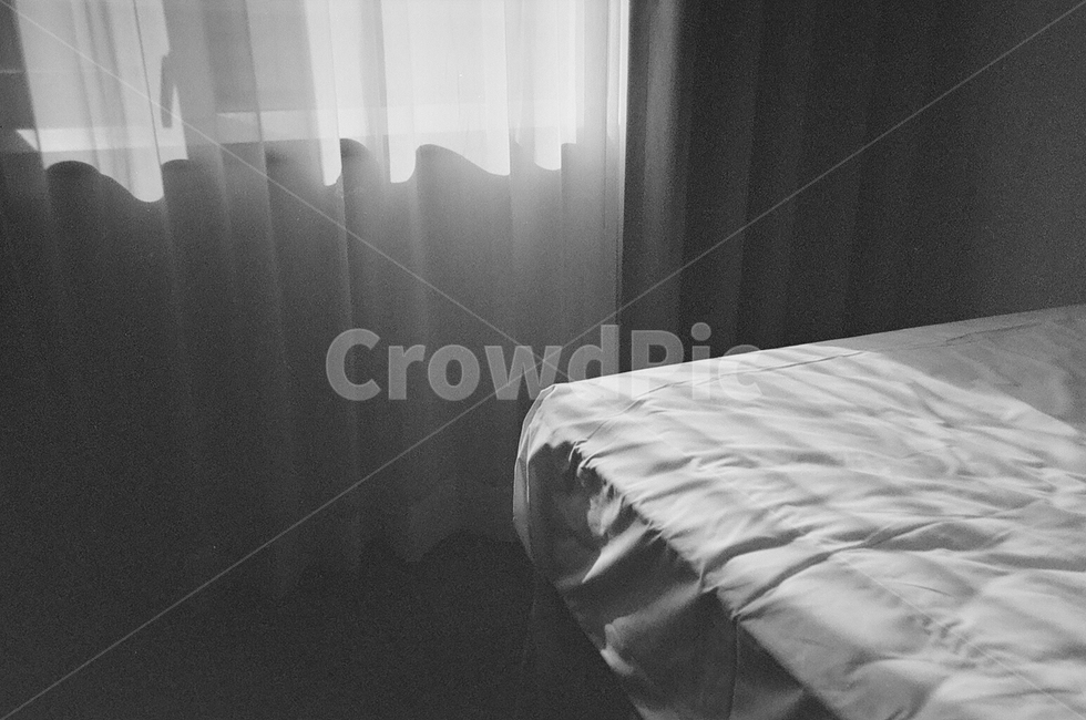 가구,침대,bed,furniture,흑백사진,필름사진,필름,hotel,분위기,흑백,모노톤,monochrome,black and white