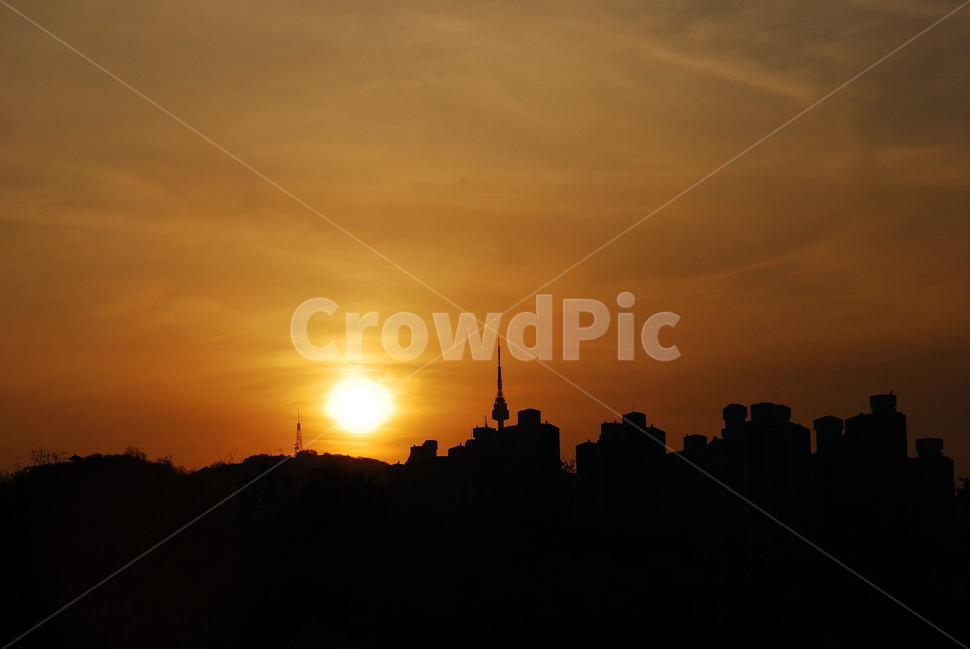 일몰,도시일몰,도시,sunset,서울,seoul,도시,풍경,city,landscape,한국도시풍경,한국도시경관,korea cityscape,실루엣,그림자,silhouette,shadow,nature,자연,outdoors,옥외,dawn,새벽,red sky,붉은 하늘,dusk,황혼,sky,하늘,sunlight,햇빛