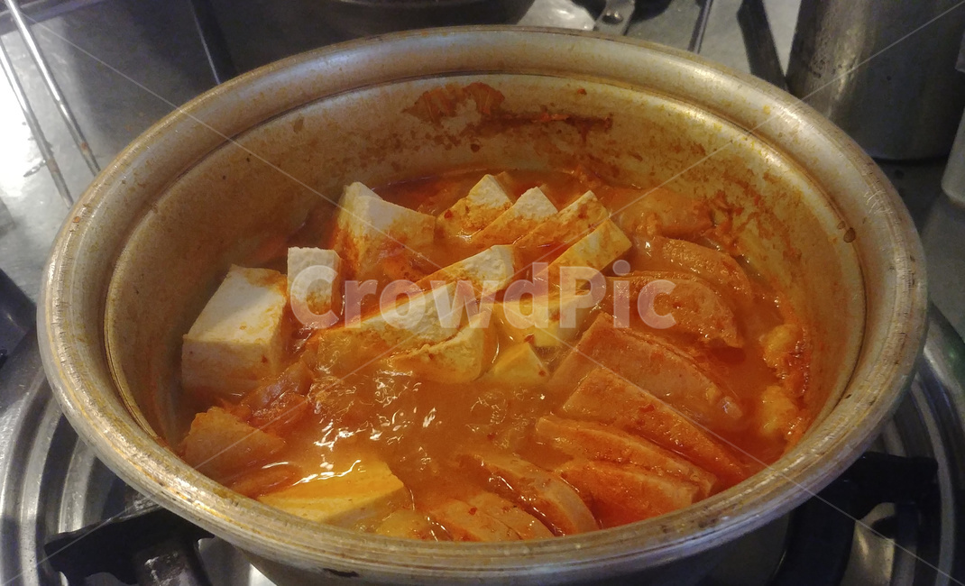 김치찌개,스팸찌개,두부찌개,두부,햄찌개,스팸,햄,양푼김치찌개,한식,한국음식,한국요리,korean food,korean dishes,korean meal,korean cook
