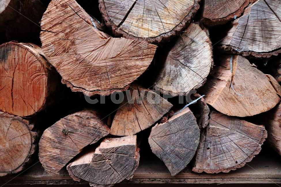 장작,나무,firewood,시골,겨울풍경,겨울,땔감,풍경,난로,연료,화덕보일러,통나무,여행,시골여행,따뜻함,온기,보일러,한국,아시아,의성,wood,log,timber,countrysidelandscape,winter,fire,stove,hearth,heater,closeup,chopped,outdoor,countryside,natural,nature,tree,pile,background,wooden,forest,energy,split,fuel,woodpile,stacked,stack,lumber,brown,texture,pattern,cut,trunk,bark,old,warmbackground,warm,travel,trip,campfire,asia,korea,material,surface,vintage,나무,trees,wood