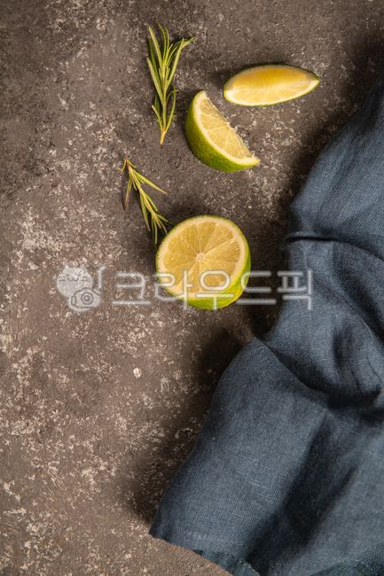 음식연출,음식이미지,식재료,그릇,식당포스터,푸드스타일링,한국적,메뉴촬영,배경연출,라임