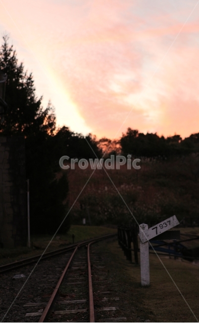 기찻길,선로,석양,노을,황혼,railway,train,sunset,자연,풍경,nature,landscape,rail,레일,train track,철도,transportation,교통
