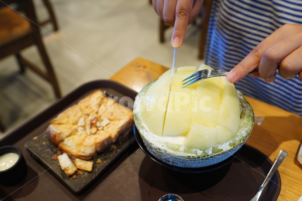 빙수,과일,디저트,음식,멜론,토스트,먹방,후식,달콤,음식,식재료,요리,food,cook,meal,dishes,food reserves,디저트,간식,후식,dessert,snack
