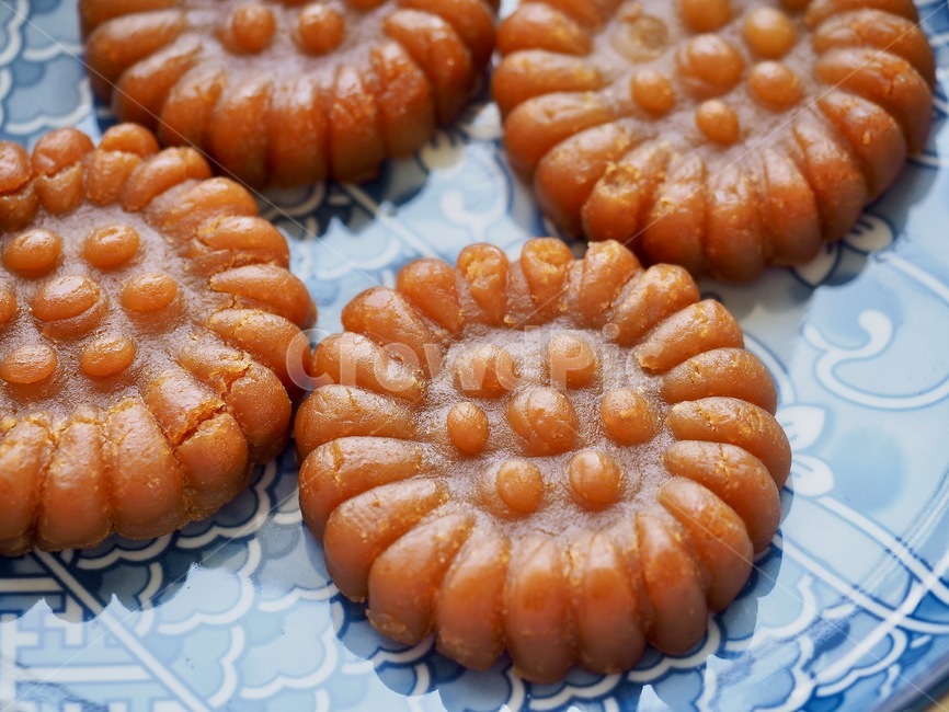 asianfood,snack,koreanculture,plate,Korean snacks,Thanksgiving,holiday,wellbeing,Korean food,medicine department,Asian food,tradition,Lunar New Year food,new year,koreanfood,Rice crackers,foodculture,holiday food,asia,Korean,Chuseok food,Korean culture,tr