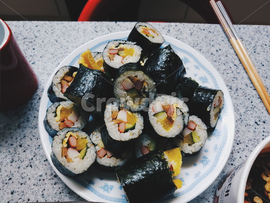 김밥,한국음식,도시락,소풍,수제김밥,나들이,정성,한식,피크닉,일반김밥,음식