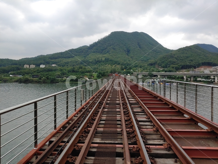 traintrack,기찻길,레일,rail,철도,교통,교통수단,traffic,transportation