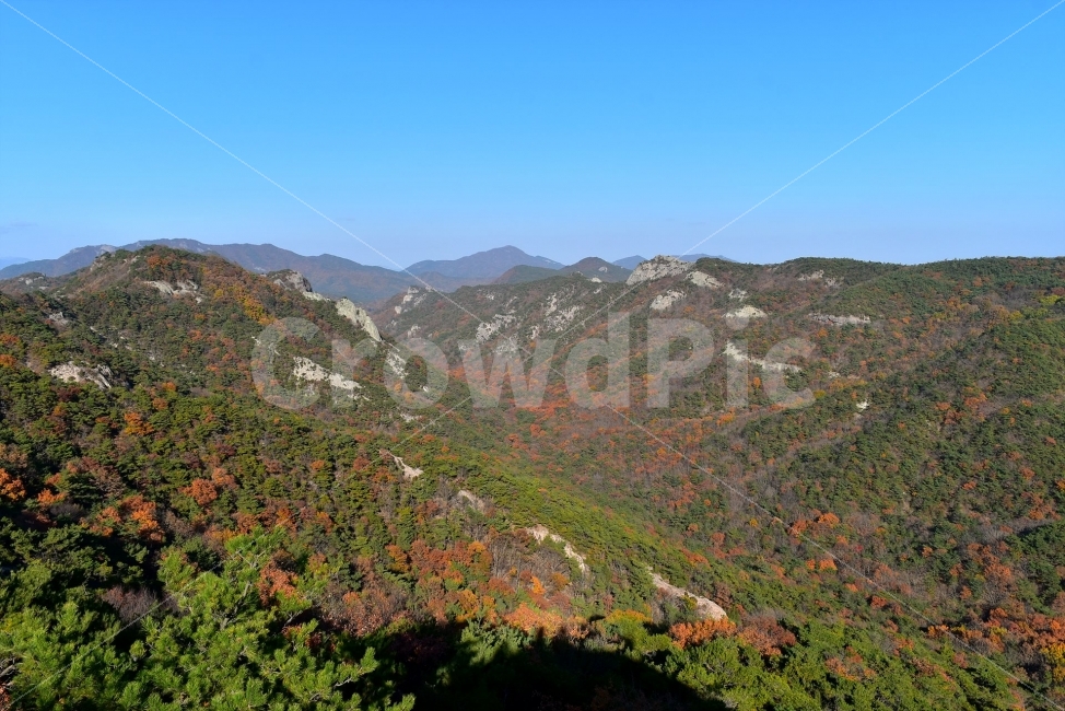 선운산,선운사,도솔천,가을,풍경,단풍,자연,탐방,파란하늘,가을색,오색,울긋불긋,알록달록,그림같은,칼라풀,뷰티플,아름다운,힐링,감성,정취,산세,명산,100대명산,nature,산,등산,트레킹,풍경사진,비경,경치,가을사진,가을색채,가을의정취,맑음,청명,사진,천마봉,사자암,가을,계절,fall,autumn,season,자연,풍경,nature,landscape,한국자연풍경,한국자연경관,korea nature landscape,outdoors,옥외,mountain,mountain range,산맥