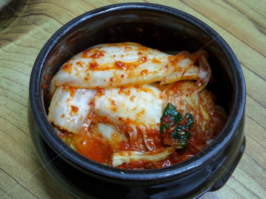 김치,겉절이,항아리,김치항아리,칼국수,식재료,한국요리,한국음식,음식,식재료,요리,food,cook,meal,dishes,food reserves,채소,야채,vegetables,한식,한국음식,한국요리,korean food,korean dishes,korean meal,korean cook