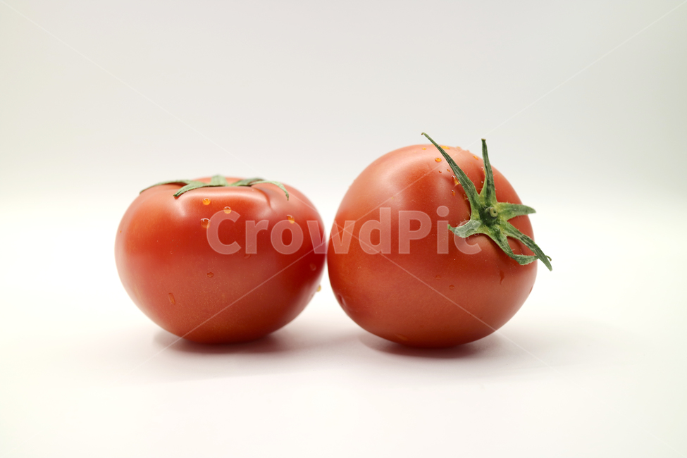 토마토,빨간토마토,완숙토마토,야채,채소,음식,식재료,음식재료,요리재료,샐러드,신선한,빨강,오브젝트,누끼,농산물,유기농,바이오,건강,웰빙,다이어트,리코펜,라이코펜,음식,식재료,요리,food,cook,meal,dishes,food reserves,채소,야채,vegetables