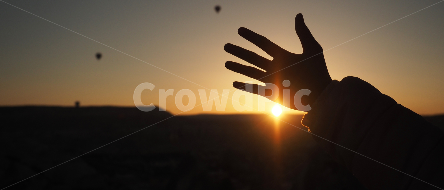 일출,실루엣,태양,빛나다,풍경,아침,여유,휴식,sunrise,silhouette,sunshine,landscape,morning,rest,사람,인물,인간,human,person,신체일부,몸,body,실루엣,그림자,silhouette,shadow