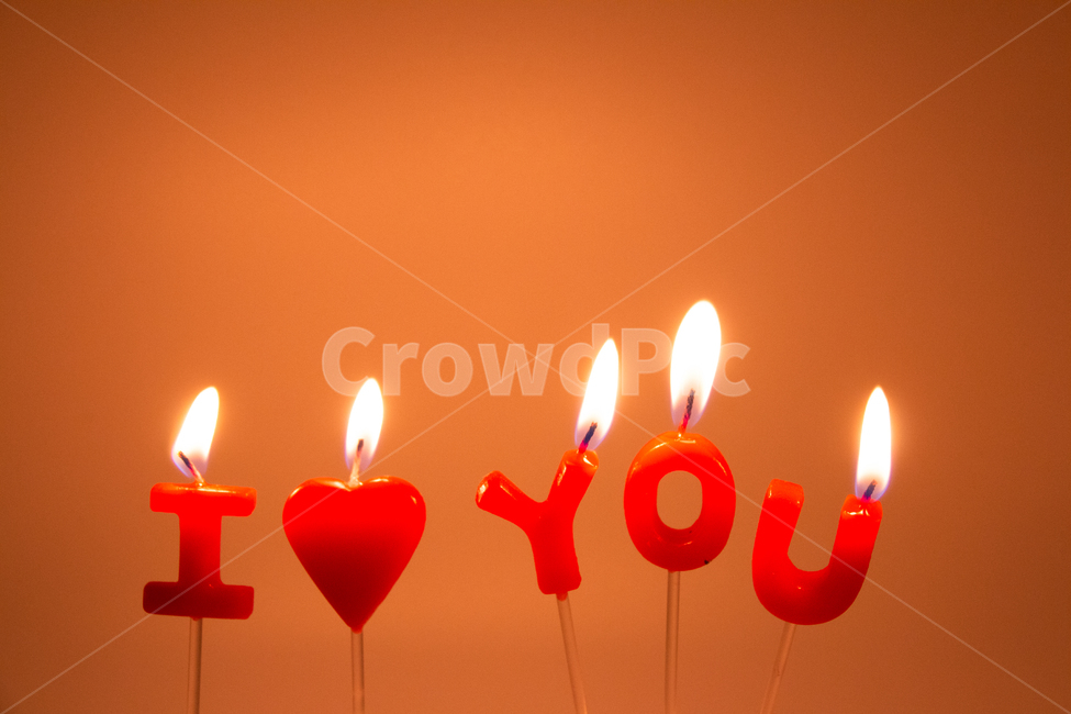 성냥,초,하트,기념,촛불,♥,iloveyou,you,i,heart,사람없음,컨셉,표현,느낌,분위기,빨강색,배경,기념일,불,캔들,연인,couple,축하,오브젝트,물건,양초,밤,커플,love,감정표현,기분,feeling,emotion,기념일,축하,anniversary,congratulation,celebrate,celebration