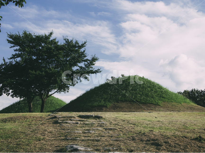 field,들,grassland,outdoors,옥외,풍경,자연,고분,자연,풍경,nature,landscape