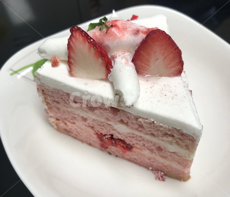 딸기,딸기케이크,딸기케잌,딸기케익,케이크,디저트,디저트,간식,후식,dessert,snack