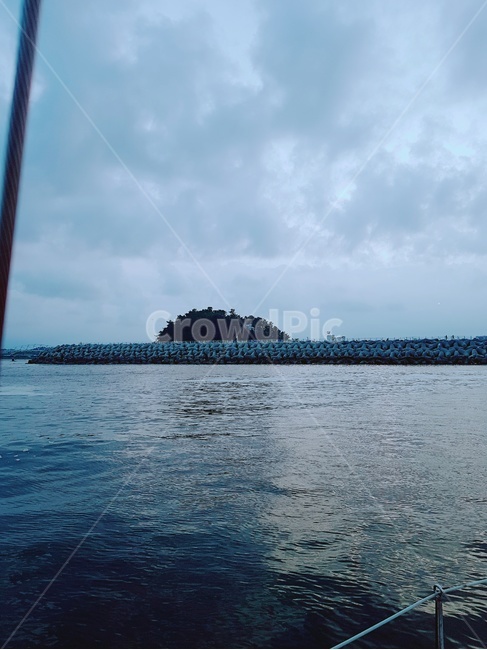 바다,하늘,섬,감성,어두움,자연,풍경,nature,landscape,outdoors,옥외,land,땅,ocean,대양,sea,water,물,shoreline,해안선,coast,연안