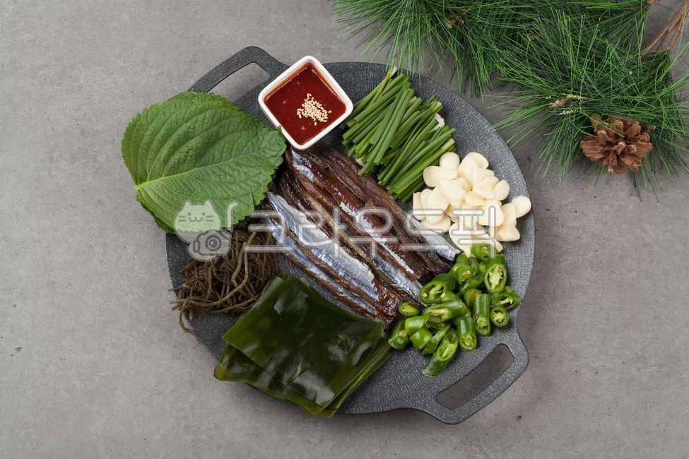 Gwamegi Hansang,Pohang and catfish,winter snacks,fish,vegetable,Guryongpo Gwamegi,Gwamegi,food,Pacific saury