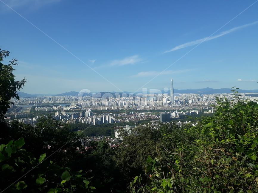 도시,서울,산,지평선,하늘,구름,등산,도봉산,도봉구,성북구,파란하늘,도시풍경,원근,도시,풍경,city,landscape,한국도시풍경,한국도시경관,korea cityscape