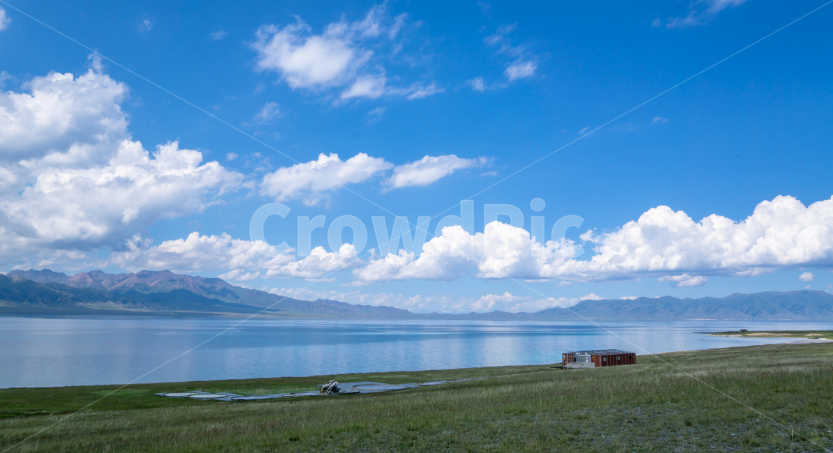 호수,하늘,파란하늘,구름,초원,자연,풍경,nature,landscape,outdoors,옥외,weather,날씨,azure sky,푸른 하늘,sky,cumulus,적운,cloud