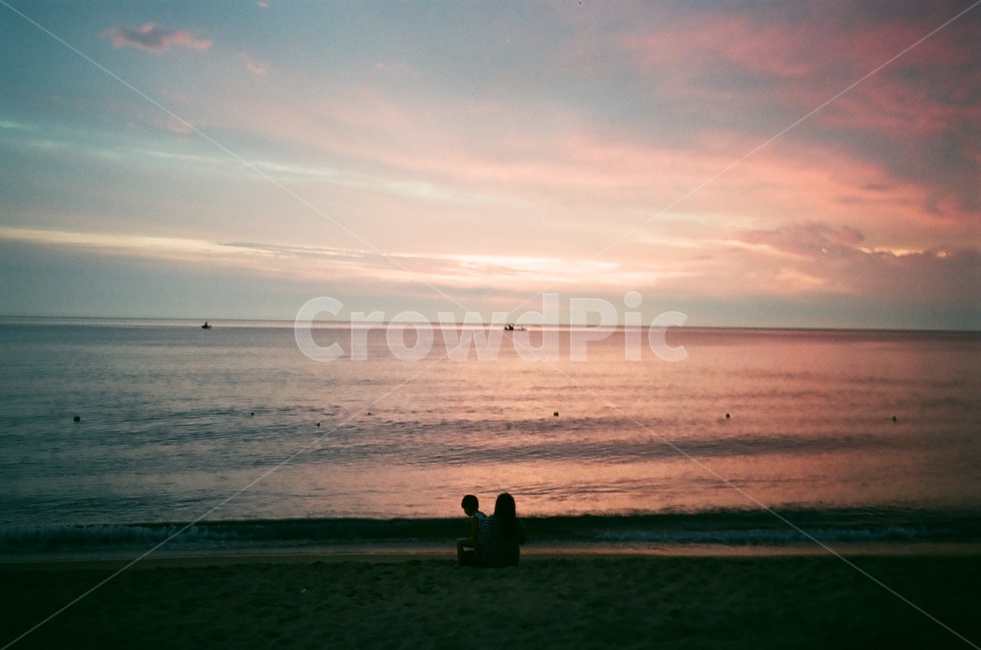 바다,일출,일몰,모녀,사랑,자연,풍경,nature,landscape,해변,바다,beach,sea,사람,인물,인간,human,person,인물실루엣,사람실루엣,character silhouette,human silhouette,outdoors,옥외