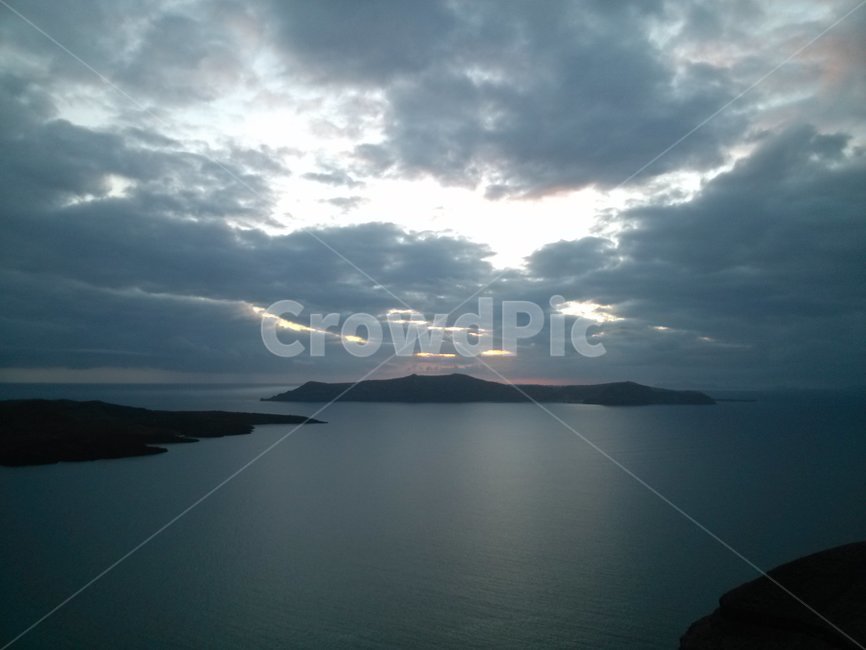 유럽,그리스,산토리니,이아마을,일몰,자연풍경,구름,섬,바다,하늘,바람,santoriniisland,sea,cloud,자연,풍경,nature,landscape,outdoors,옥외,land,땅,shoreline,해안선,water,물,ocean,대양,coast,연안
