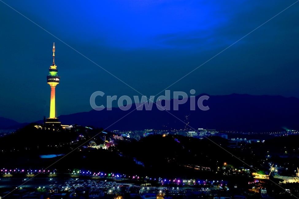 대구,이월드,84타워,사진,야경,야경,밤,풍경,nightscape,night,landscape,도시,city,한국도시풍경,한국도시경관,korea cityscape,랜드마크,landmark,tourist attraction,한국랜드마크,한국관광지,한국명소,korea landmark,korea tourist attraction,steeple,뾰족한 탑,spire,첨탑,building,건물,architecture,건축물,tower,탑