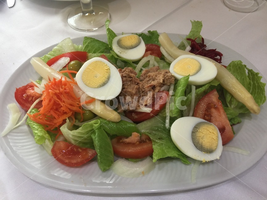 샐러드,계란,토마토,참치,아스파라거스,에피타이저,상추,당근,식사,다이어트,diet,tomato,salad,egg,spanish,스페인음식,요리,건강,웰빙,healthy