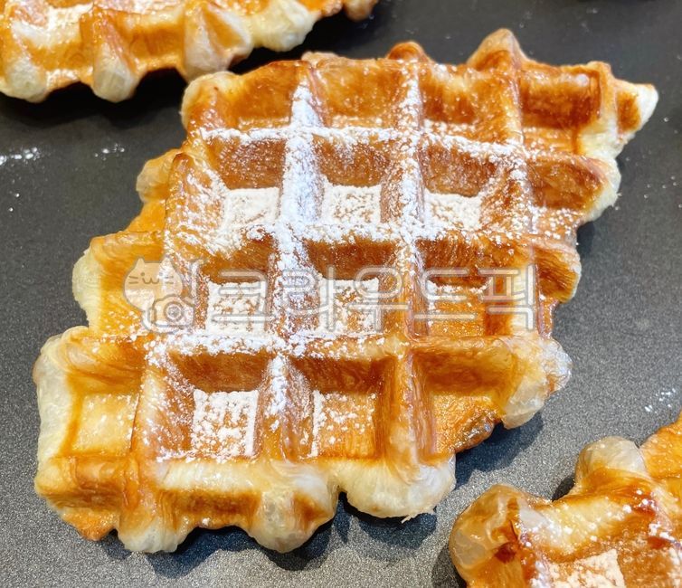 크로플,와플,간식,디저트,음식,식재료,브런치,슈가파우더,빵,bread,waffle,food,dessert
