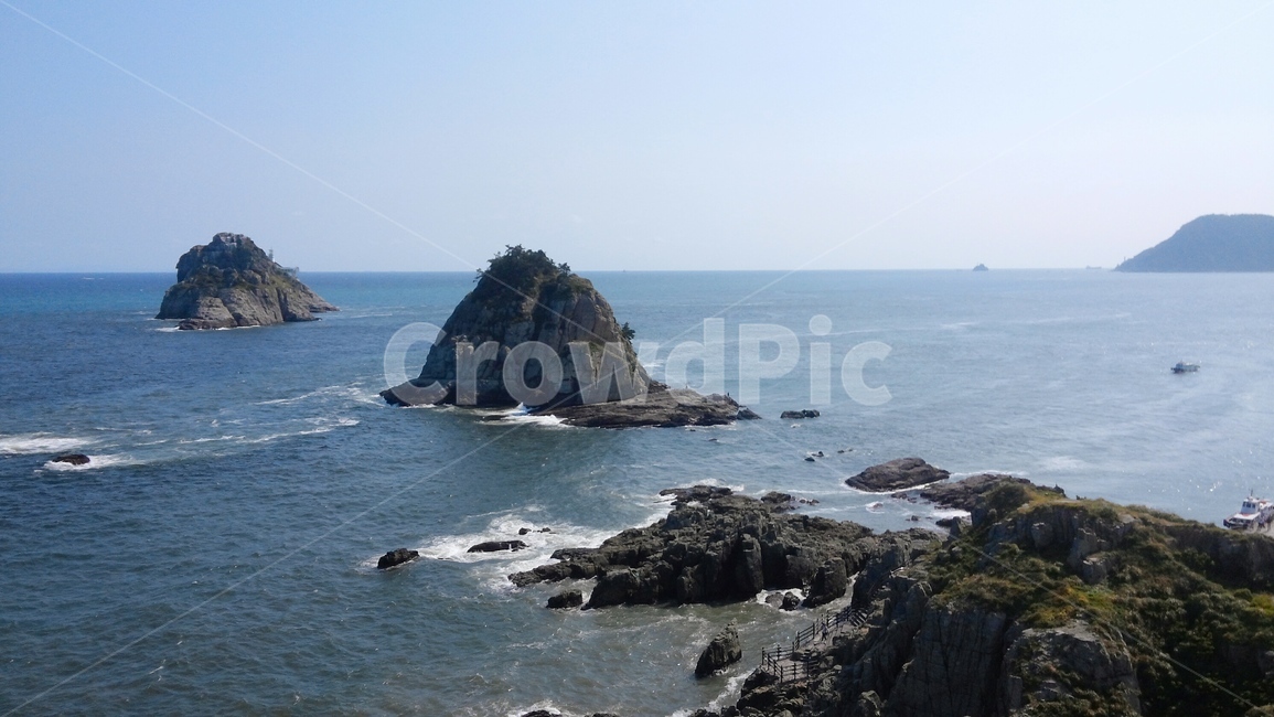 outdoors,옥외,land,나라,nature,자연,promontory,곶,shoreline,해안선,water,물,sea,바다,ocean,대양,부산,오륙도,가을바다,autumn,아름다움,상쾌함,맑은하늘,한국자연풍경,한국자연경관,korea nature landscape