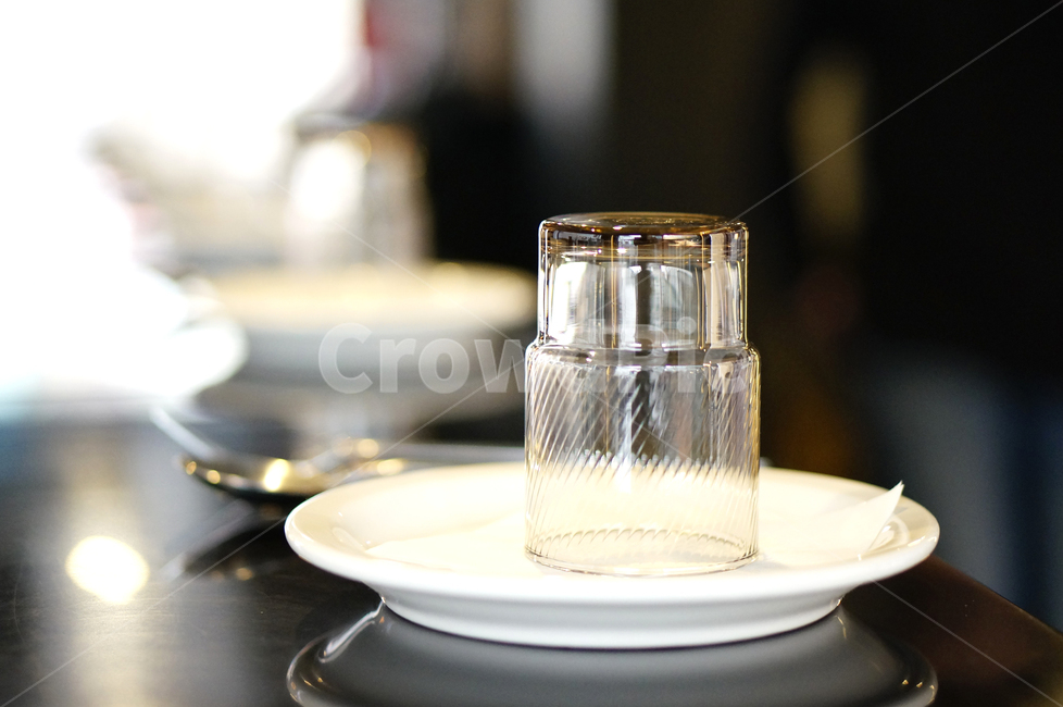 pottery,받침접시,도기류,saucer,cup,사물,물건,오브젝트,thing,object,matter