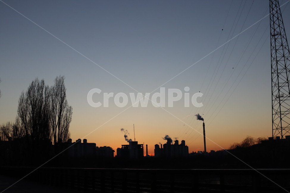 노을,공장,하늘,나무,풍경,밤,sunset,송전탑,실루엣,그림자,silhouette,shadow,산업,industry,industrial