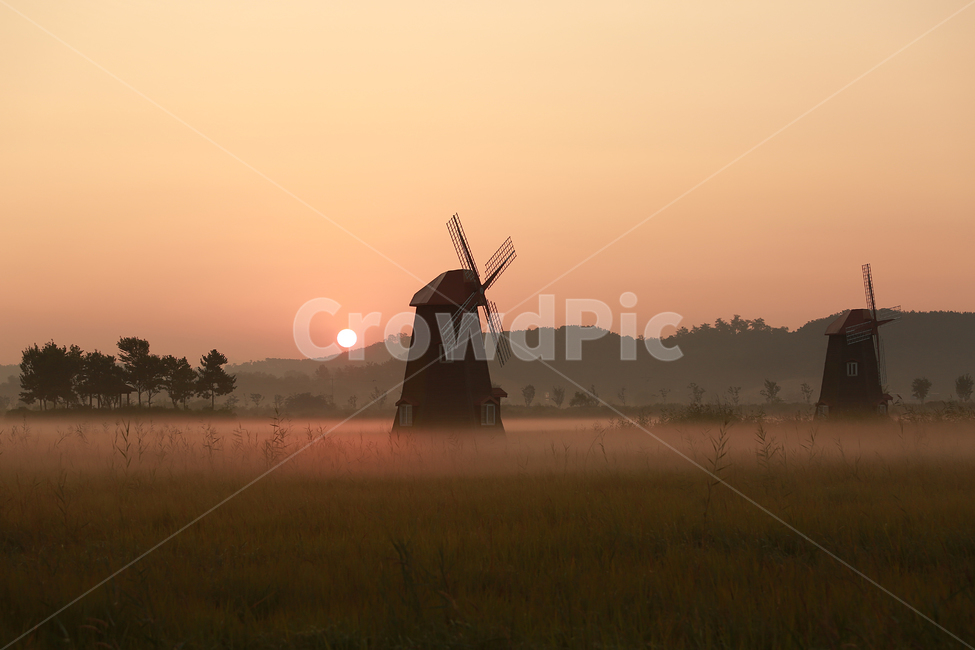 일출,풍차,소래습지,주황,안개,sunrise,fog,windmill,자연,풍경,nature,landscape,건축물,건물외관,exterior,building,structure,architecture,construction,outdoors,옥외,건물