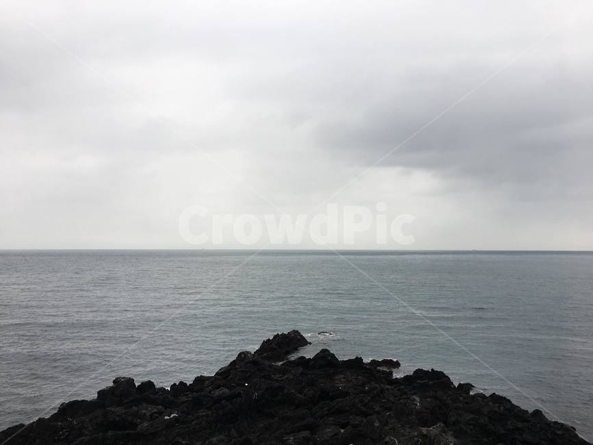 바다,하늘,자연,파도,파랑,파란색,하늘색,구름,분위기,감성,mood,nature,wave,water,sea,ocean,sky,rock
