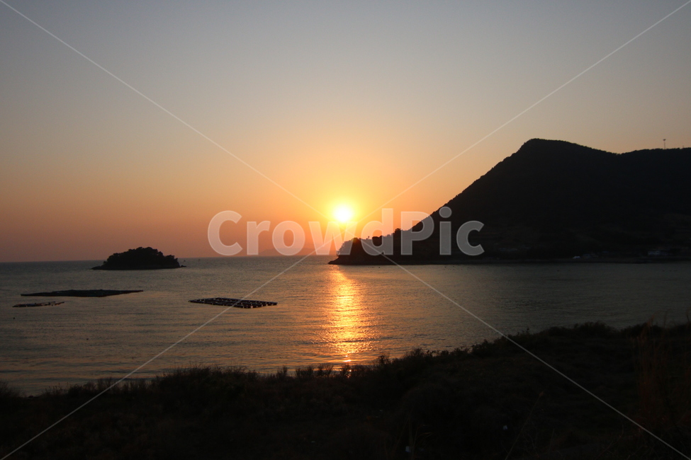 자연,풍경,노을,바다,여수,자연,풍경,nature,landscape,outdoors,옥외,sunlight,햇빛,sky,하늘,sunset,일몰,dusk,황혼,dawn,새벽,red sky,붉은 하늘,flare,플레어,light,빛